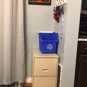 recycle bin and file bin